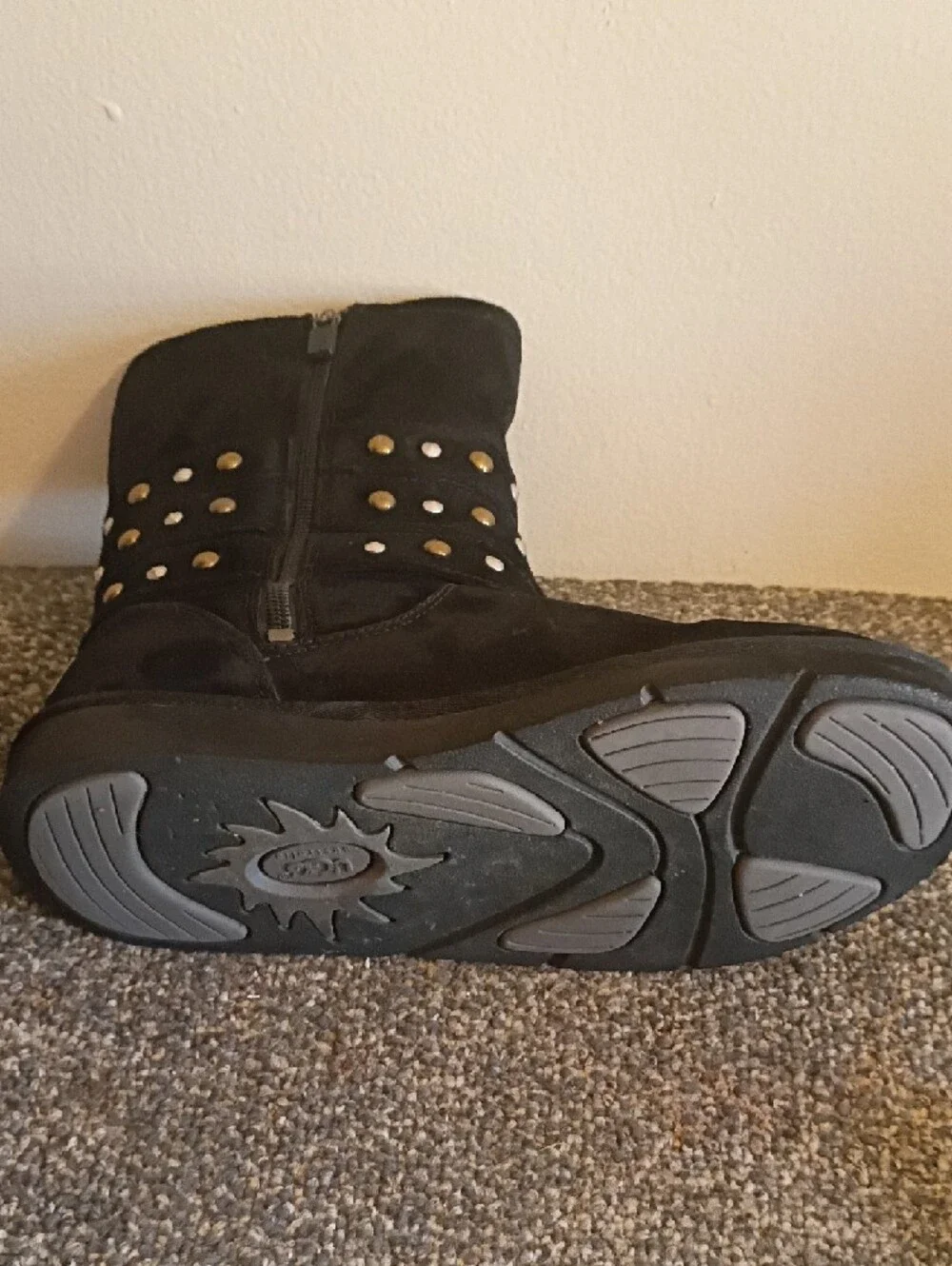 UGG  Clovis Black Studded Women's Shearling-Lined Boots Size 8